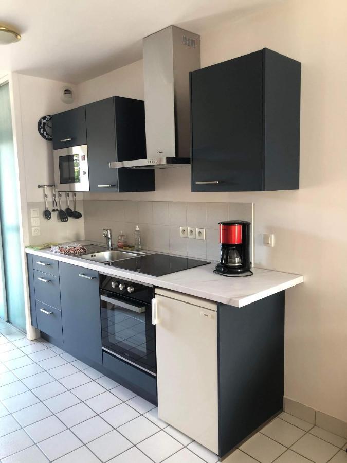 Anselme, F2 Duplex Avec Cour Commune Et Proche De La Mer ,2 Ver-sur-Mer المظهر الخارجي الصورة